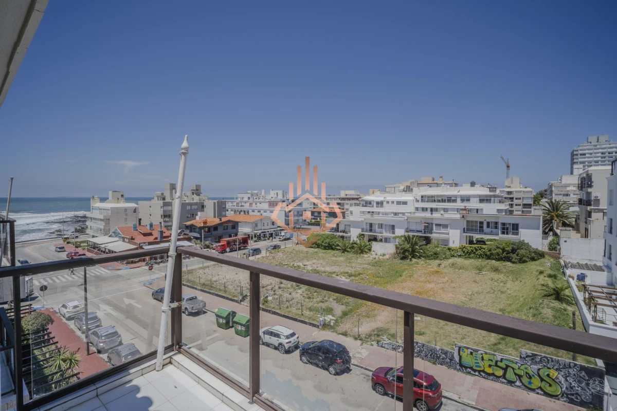 Venta Departamento 2 Dormitorios con Terraza Exclusiva y Vista al Mar - Península