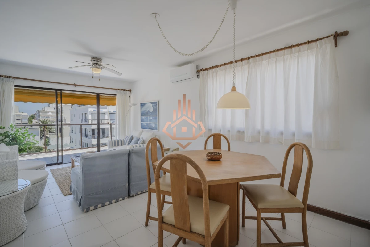 Venta Departamento 2 Dormitorios con Terraza Exclusiva y Vista al Mar - Península