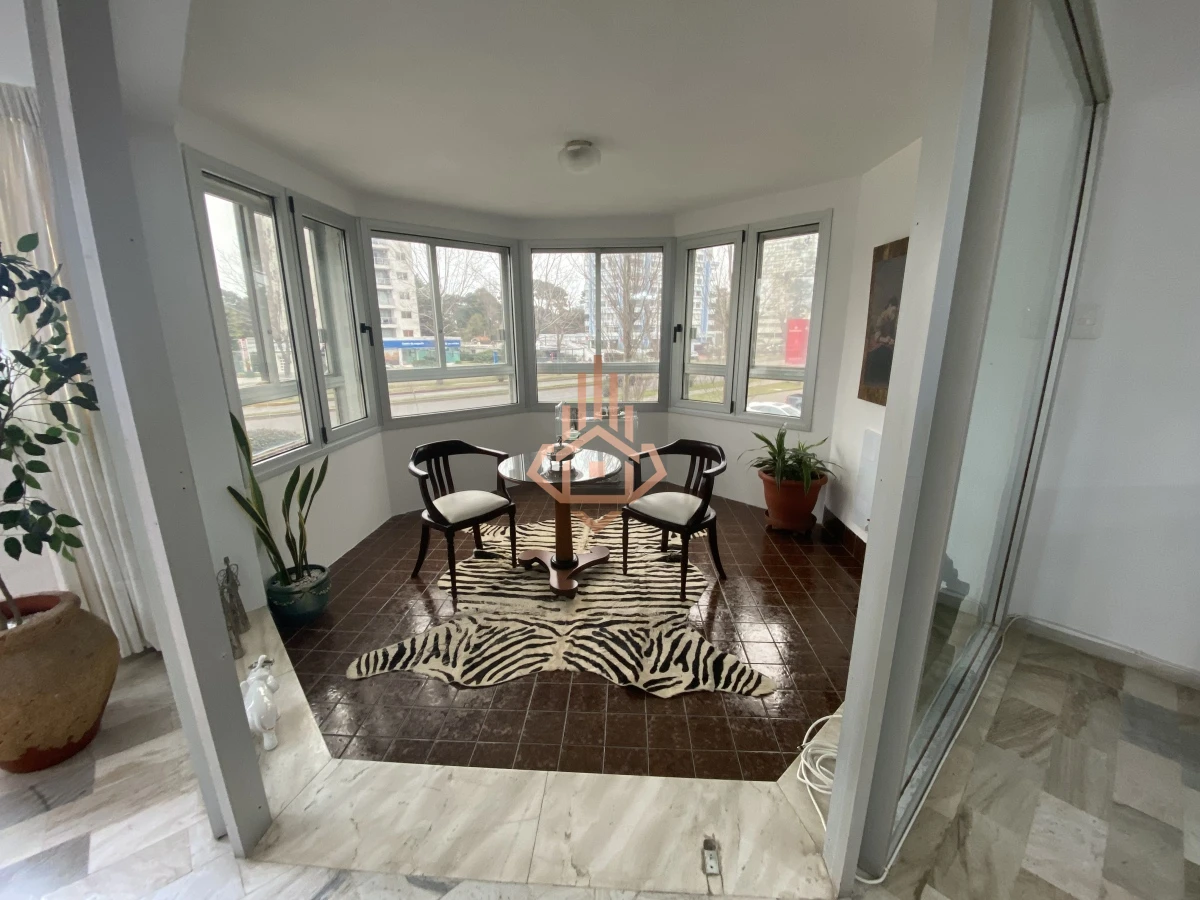 Venta Apartamento 3 dormitorios + dependencia, excelente orientaciÃ³n