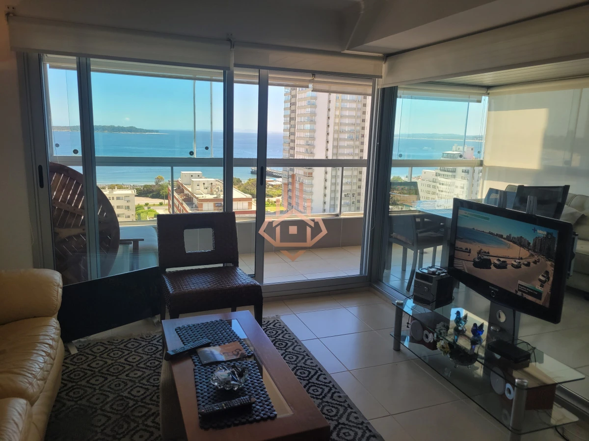 Venta de apartamento piso alto con vista al mar  Edificio Art Boulevard