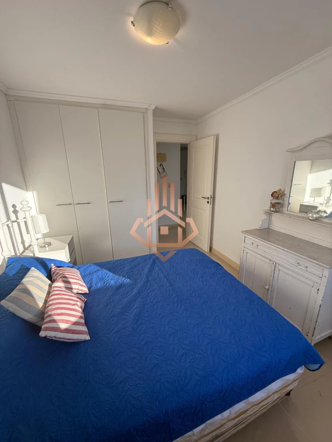 Apartamento con garage y balcón en la Peninsula