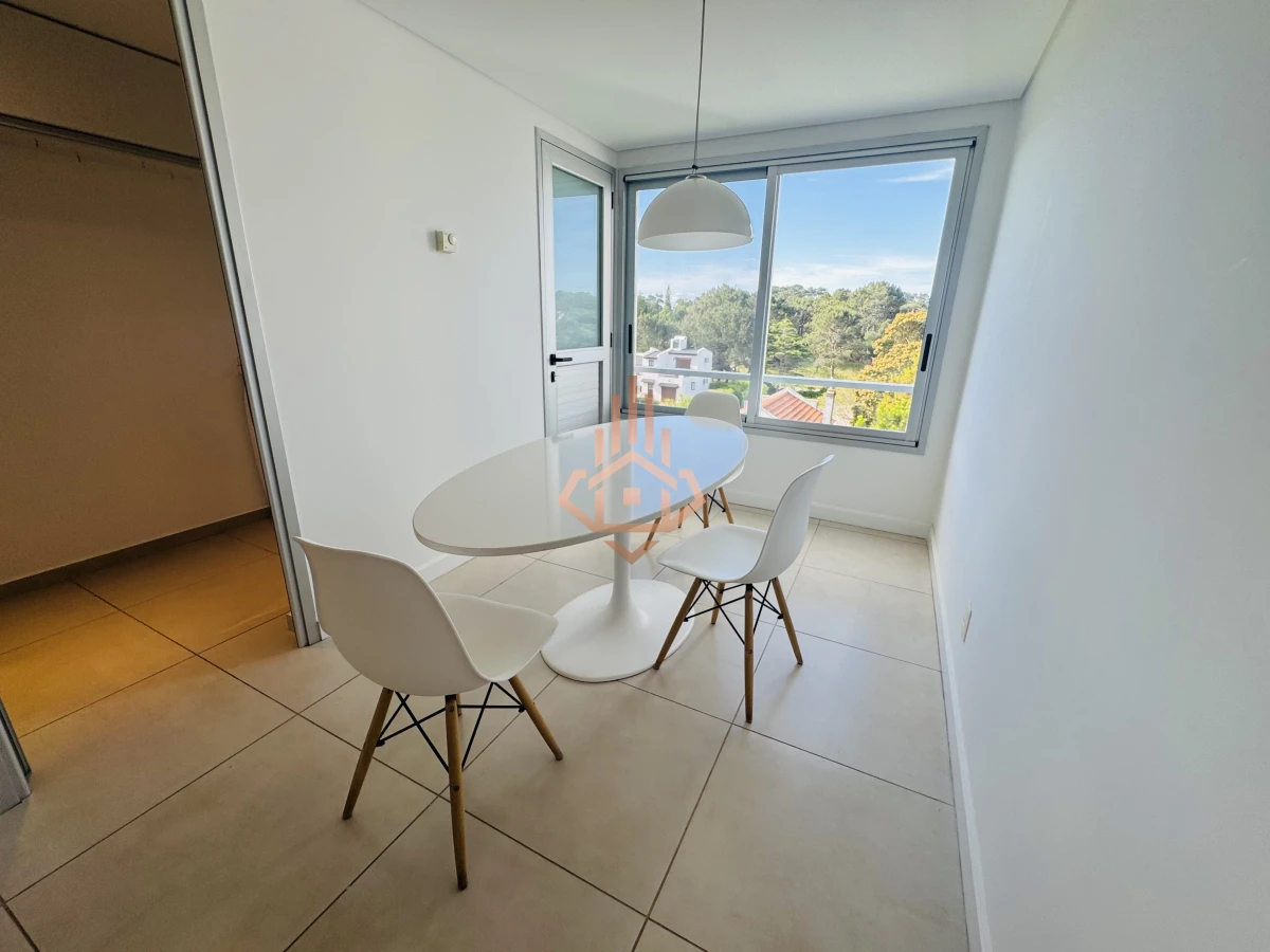 Venta Apartamento Penthouse 4 dormitorios, Frente al mar