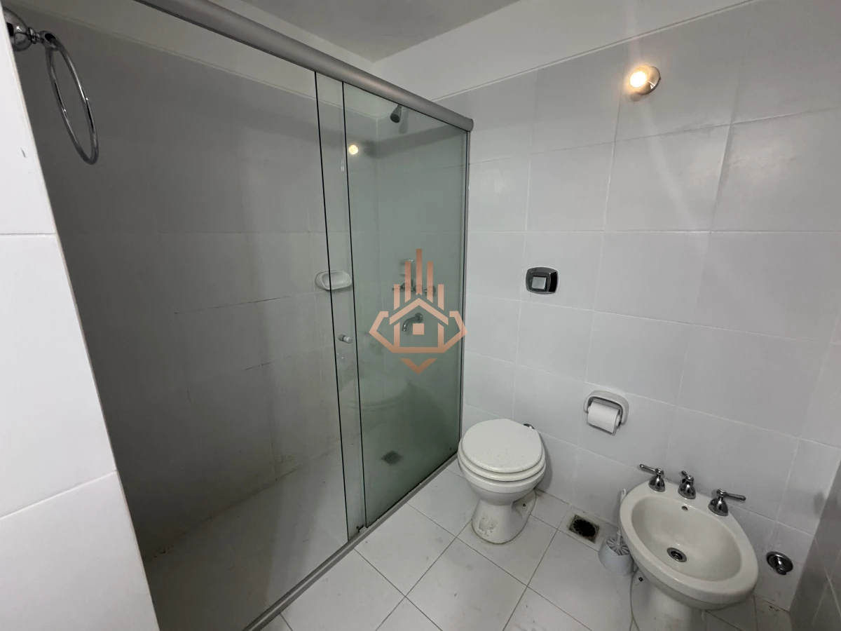 Venta apartamento frente al Mar de 3 dormitorios.