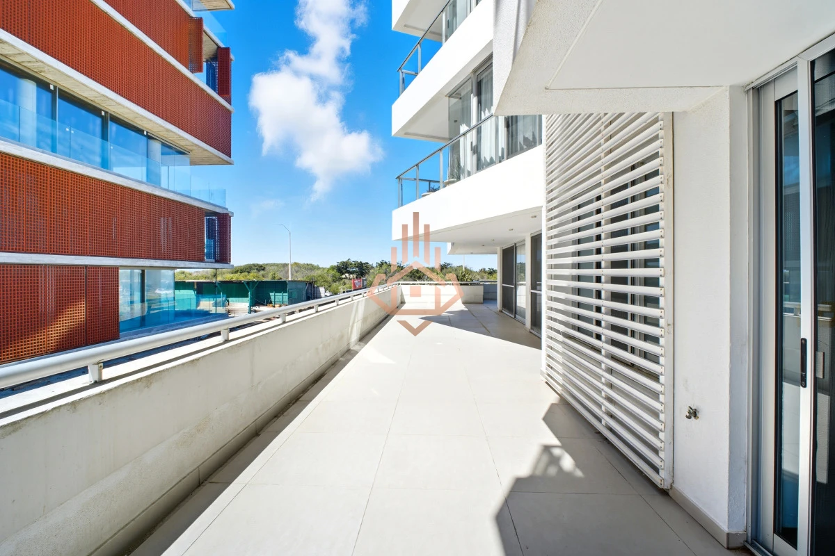 Espectacular Apartamento en Venta de 6 Dormitorios 6 Cocheras Increible Terraza con Piscina Privada