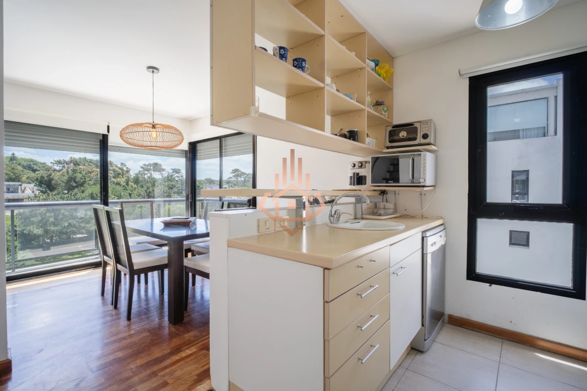 Departamento en Primera Línea - Vista Infinita al Mar en Parada 28 de La Brava