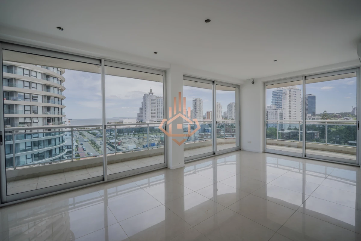 Apartamento en venta 3 dormitorios en Punta del Este