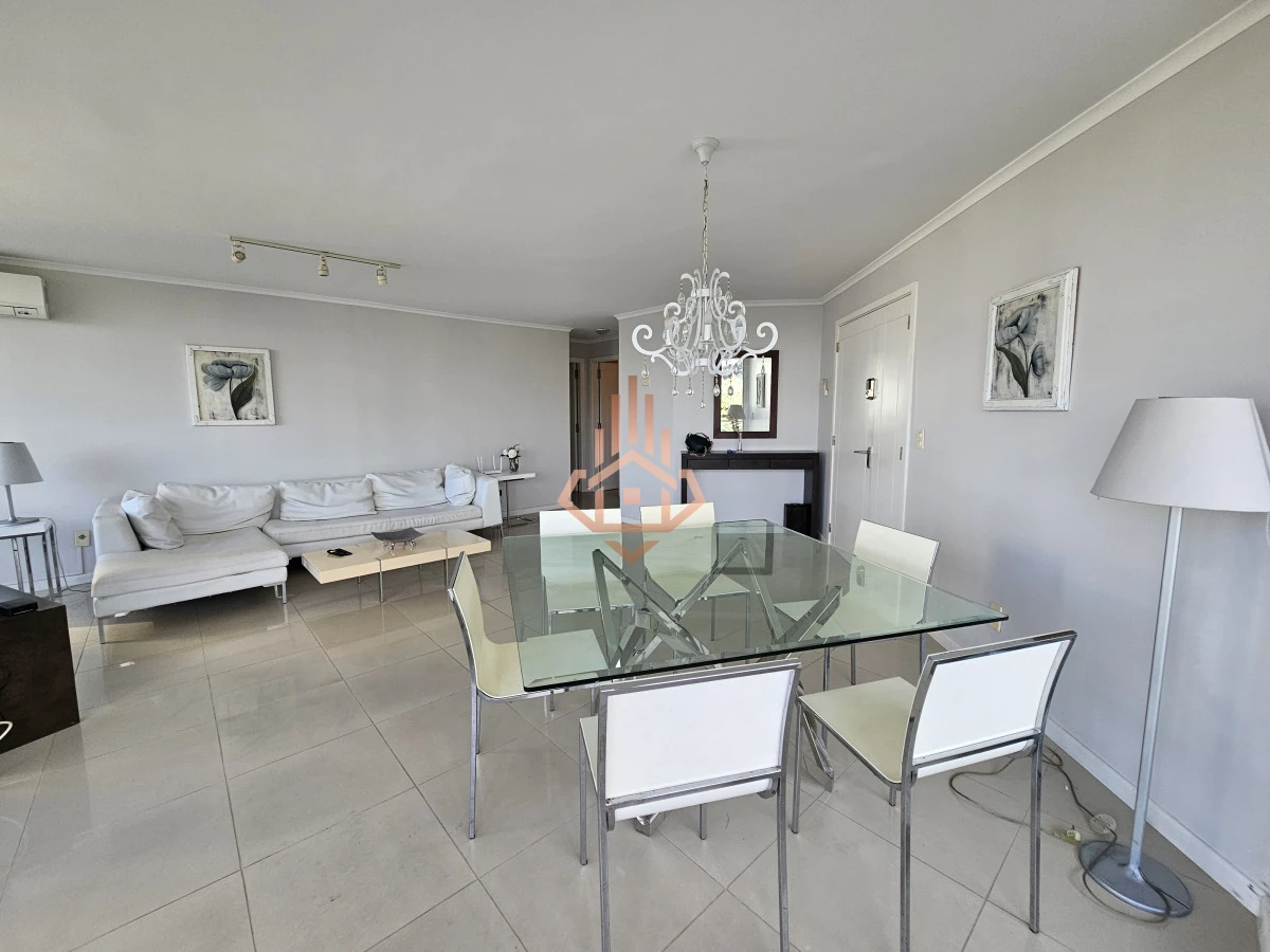 Departamento en Venta en Ocean Drive de 3 Dormitorios Mas Dependencia