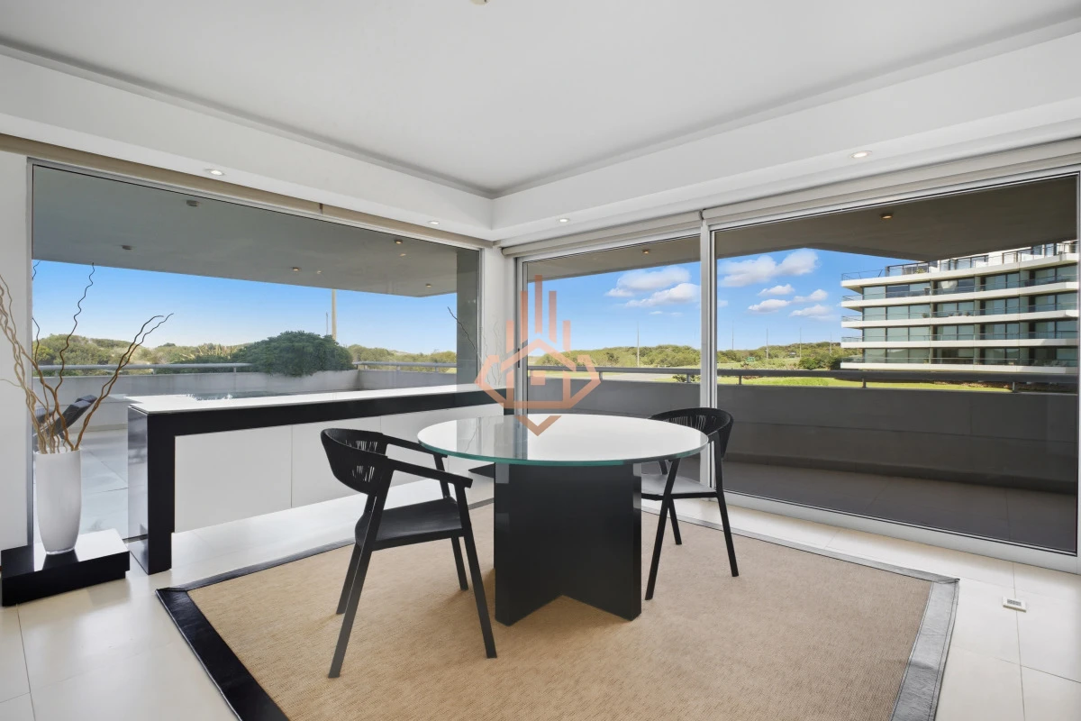 Espectacular Apartamento en Venta de 6 Dormitorios 6 Cocheras Increible Terraza con Piscina Privada