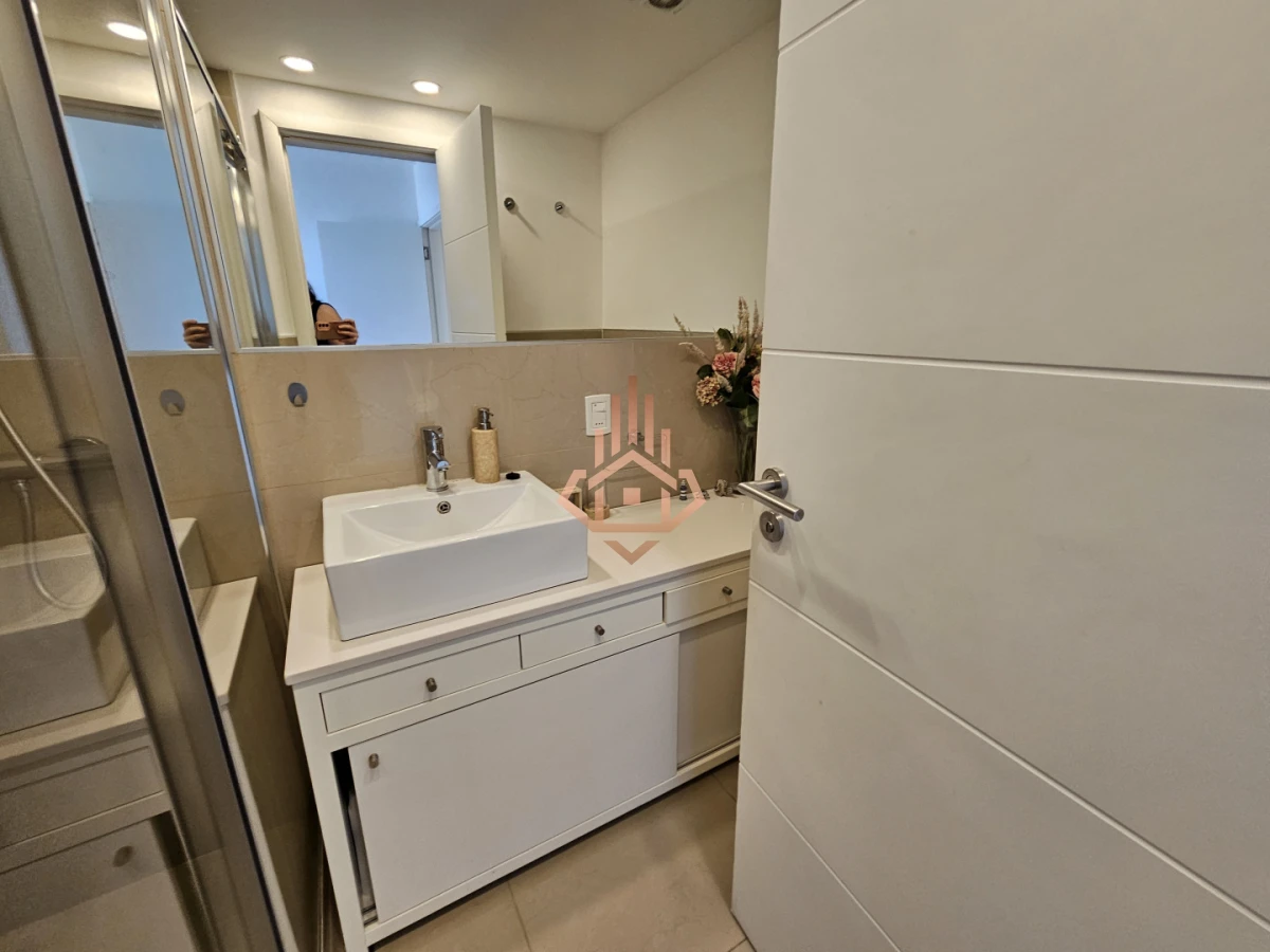 Alquiler de 3 Dormitorios en Suite en Primera Línea de la Brava