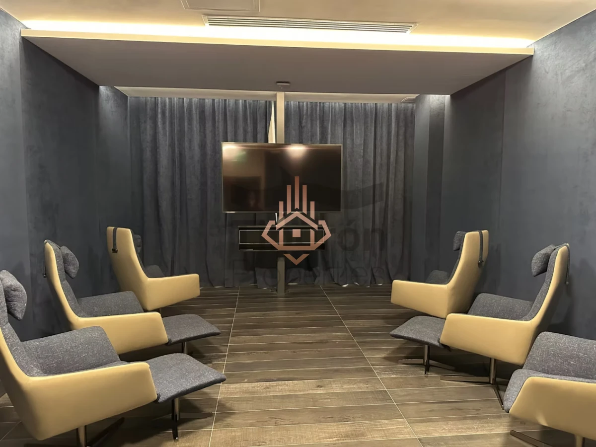 Le Parc III - Piso alto frente al mar