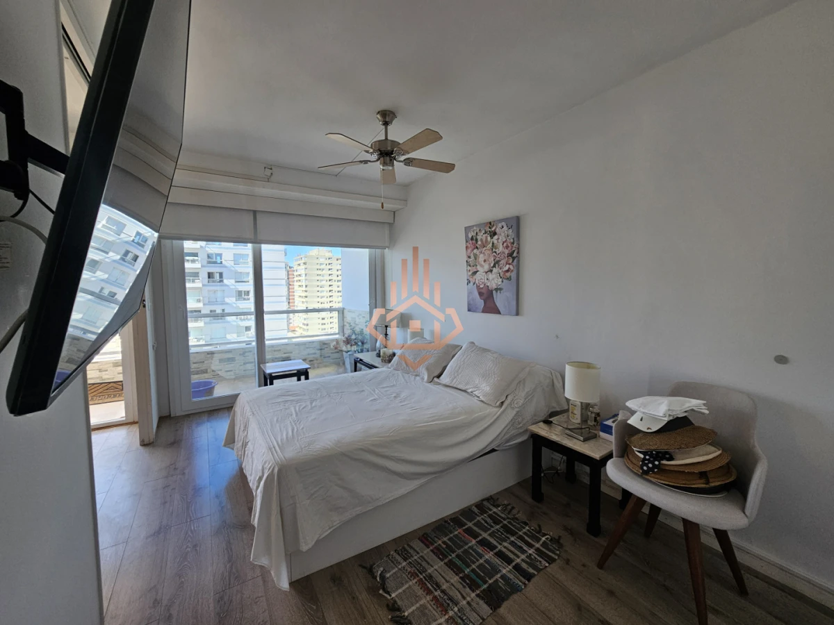 Se Vende Departamento de un Dormitorio con Vista al Mar Balcon en Peninsula