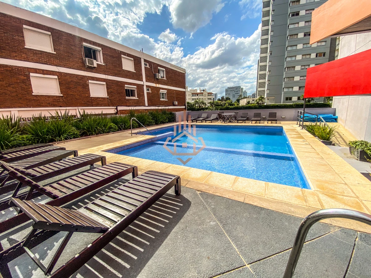¡Oportunidad única en Parada 3 de la Brava, Punta del Este! Apartamento 2 dormitorios y medio