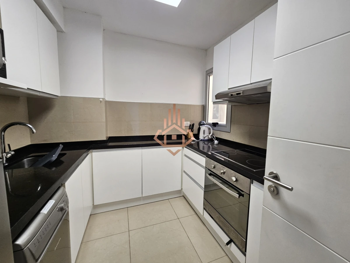 Alquiler de 3 Dormitorios en Suite en Primera Línea de la Brava