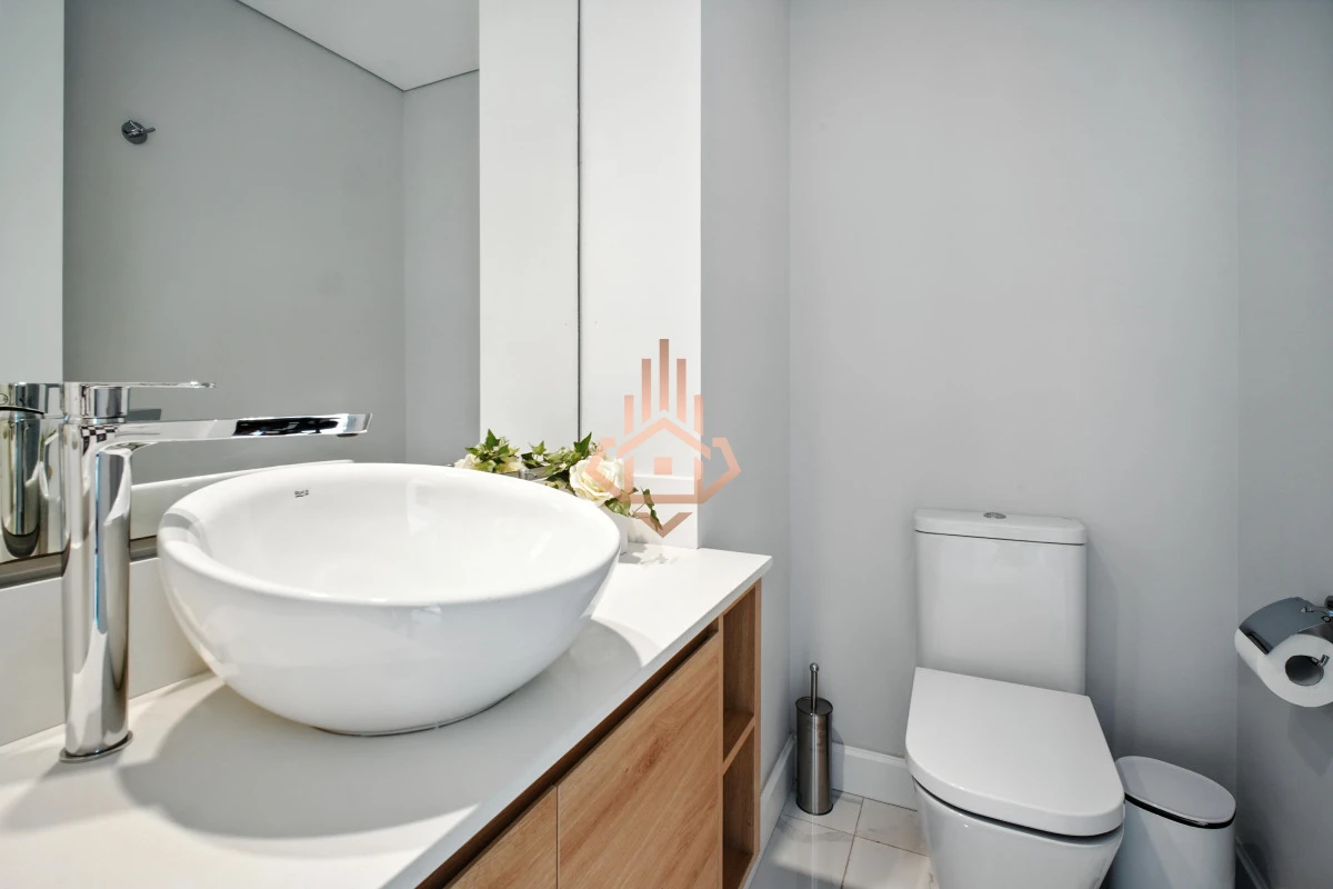 Apartamento en Venta 3 suites + servicio en Paramount Tower, Playa Mansa