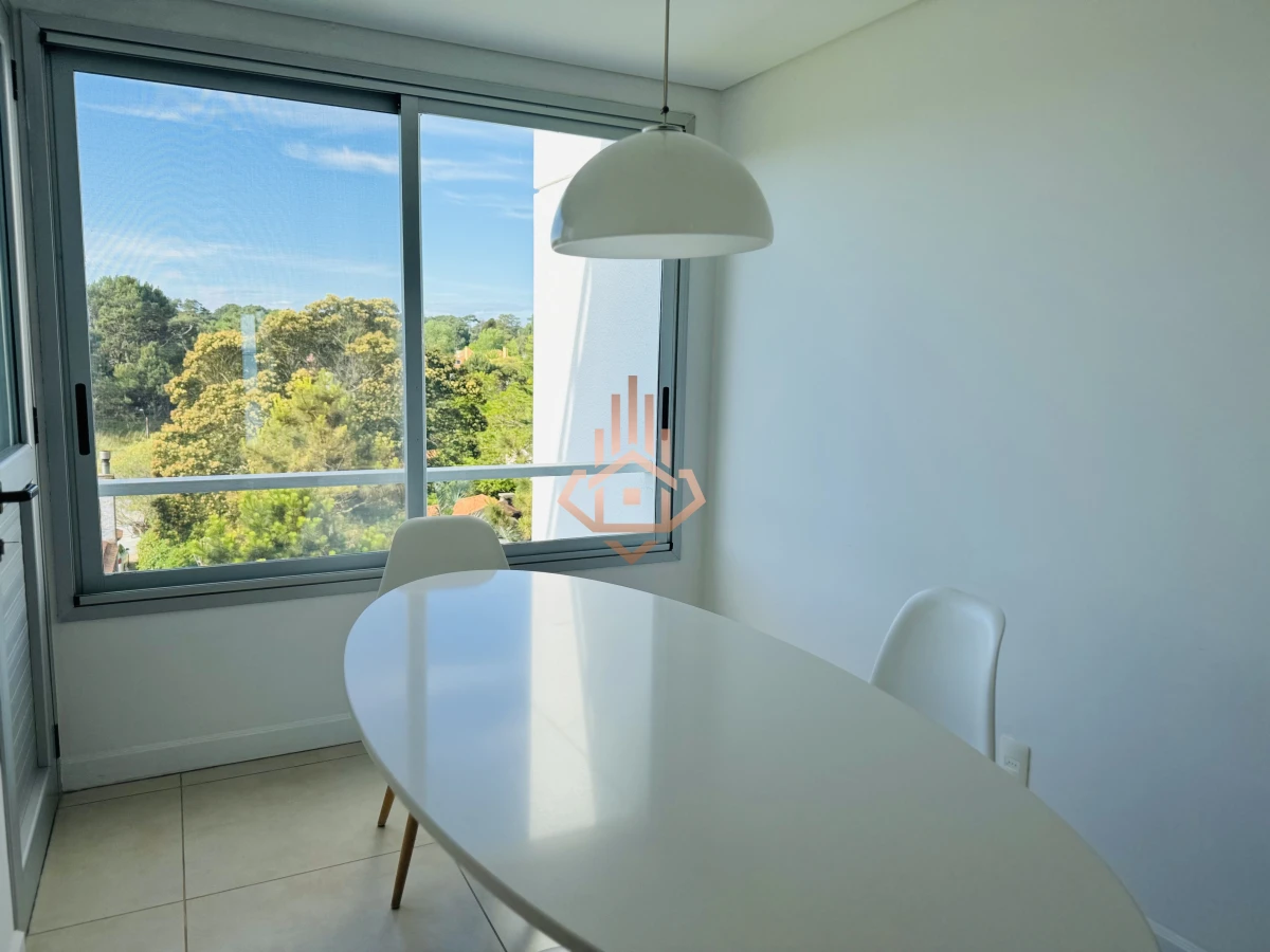 Venta Apartamento Penthouse 4 dormitorios, Frente al mar