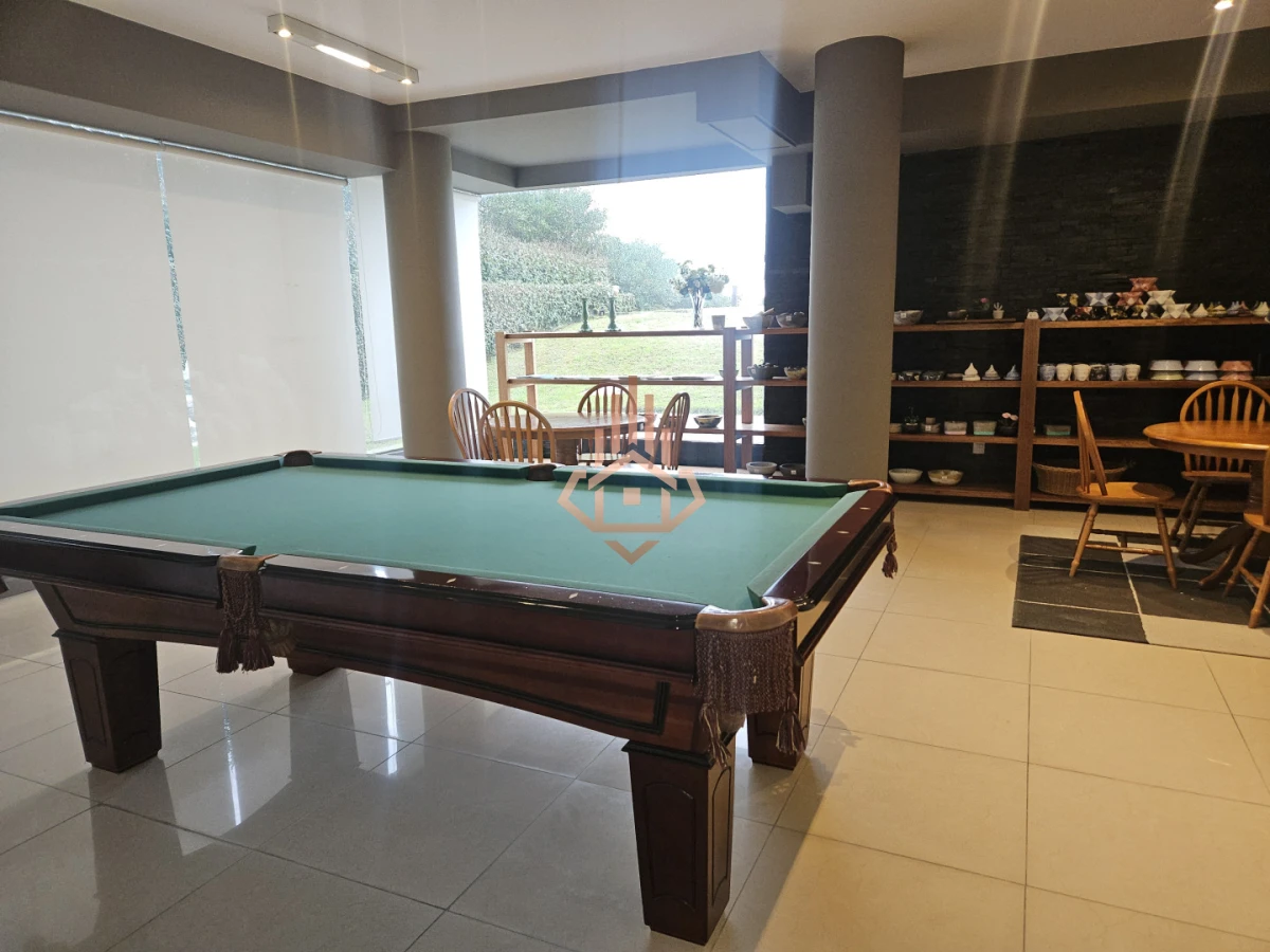 Alquiler de 3 Dormitorios en Suite en Primera Línea de la Brava