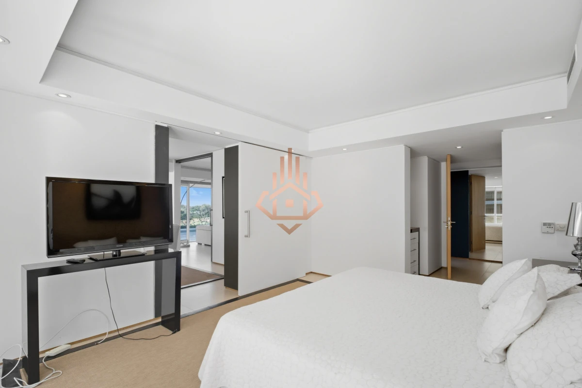 Espectacular Apartamento en Venta de 6 Dormitorios 6 Cocheras Increible Terraza con Piscina Privada