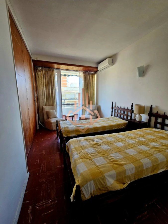 Se Vende Apartamento de un Dormitorio con Balcon en la Peninsula de Punta Dle Este