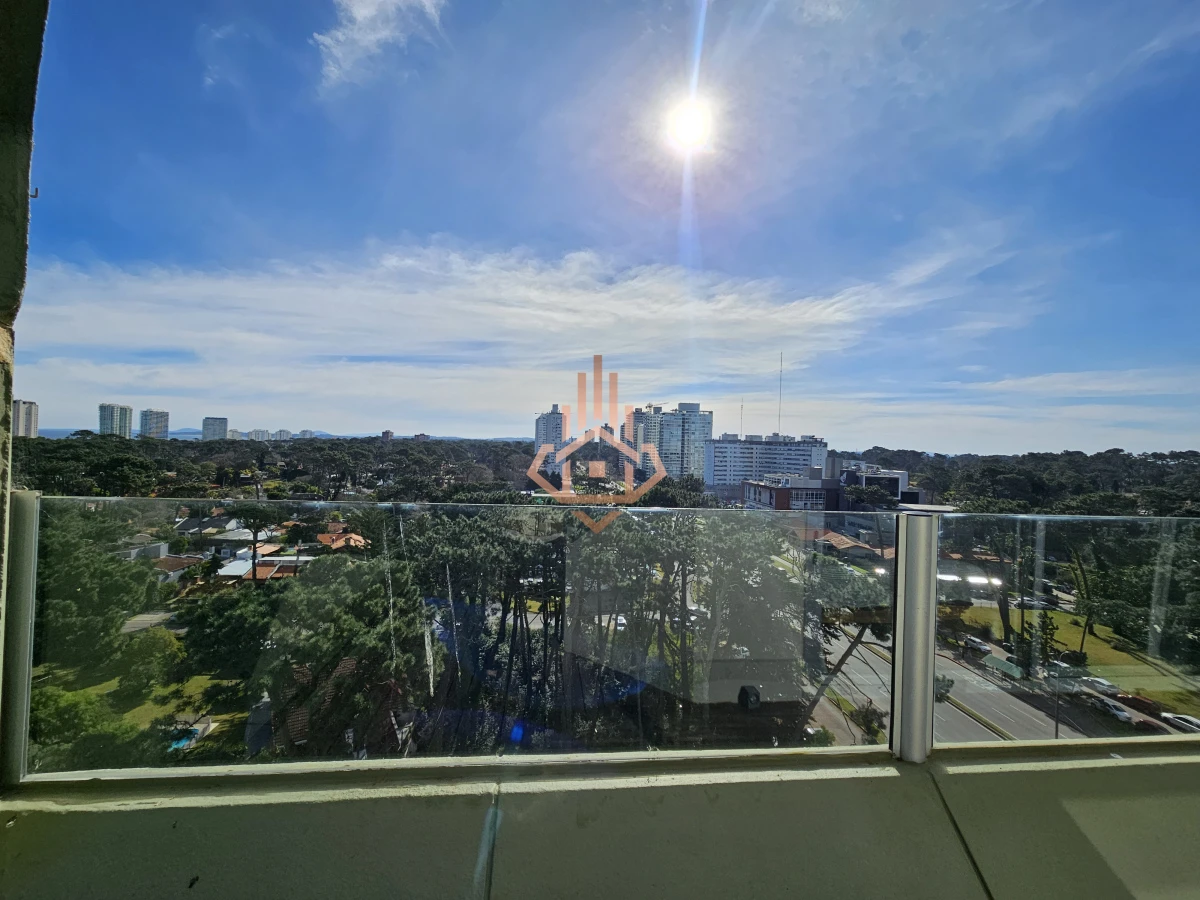 Penthouse en Roosevelt, Dos Cuartos, Dos Baños, 6 Personas, Psicina Cancha de Tenis