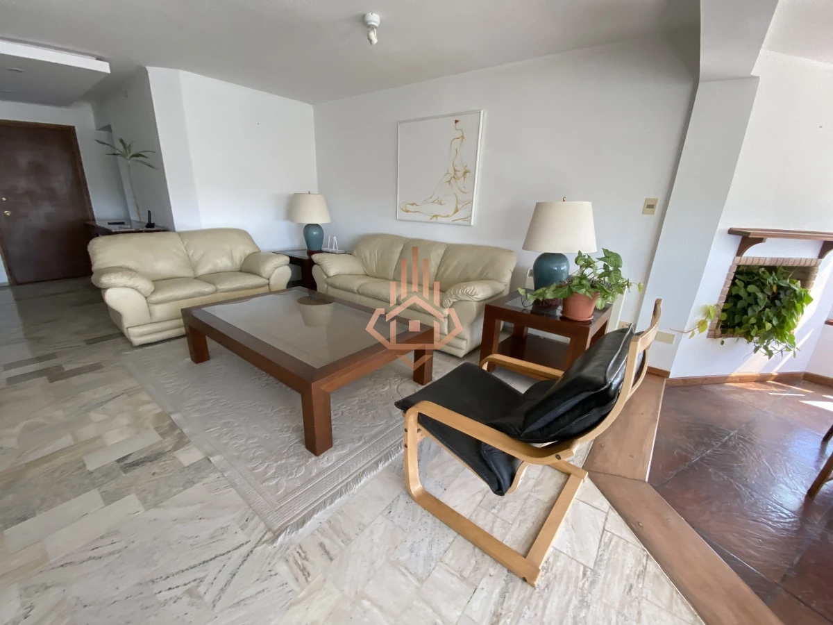 Venta Apartament 4 dormitorios,  Punta del este, Excelente ubicaciÃ³n.