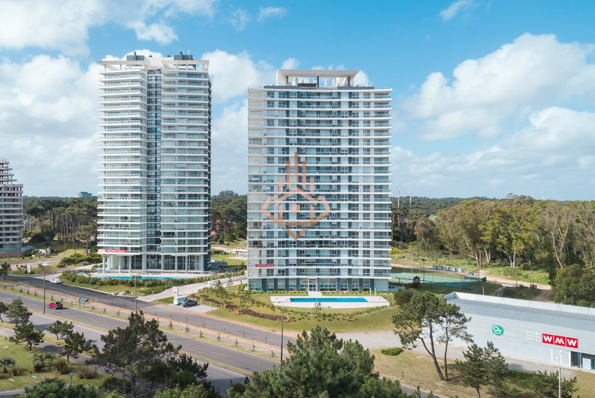 Venta Apartamento en torre ONE 2 esquinero con vista 180