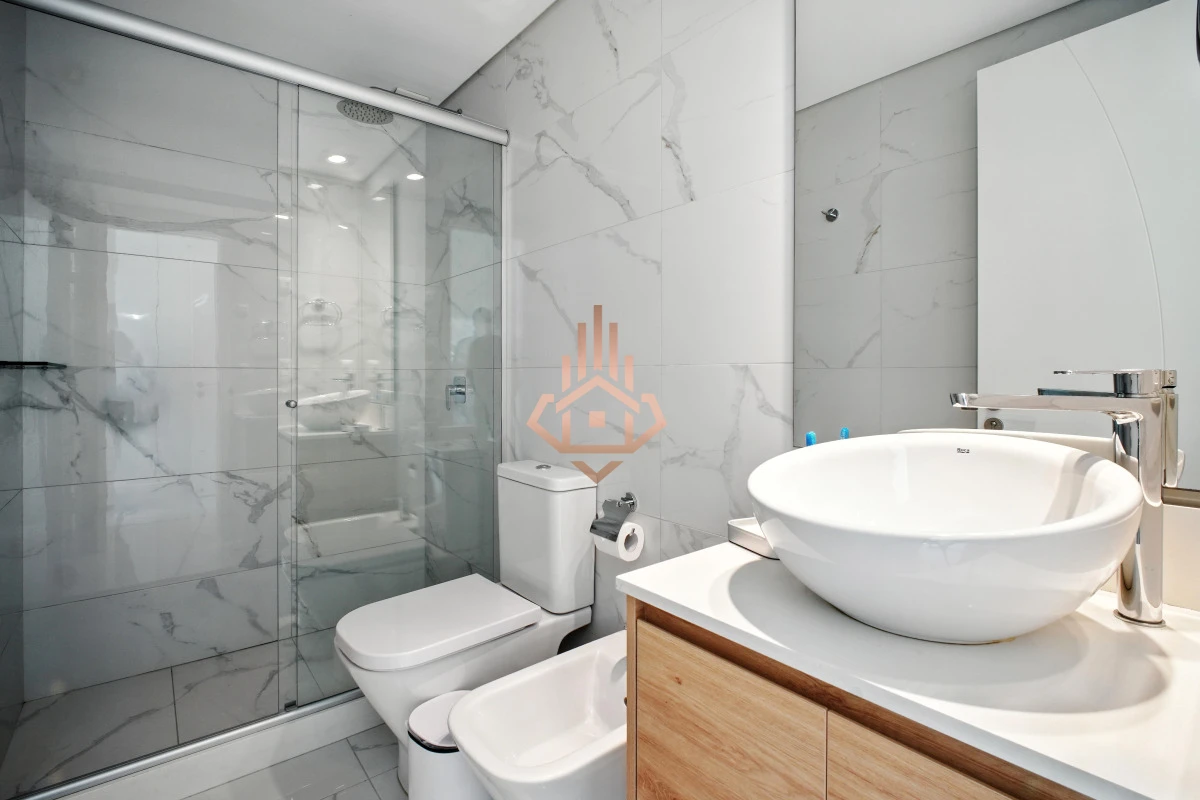 Apartamento en Venta 3 suites + servicio en Paramount Tower, Playa Mansa