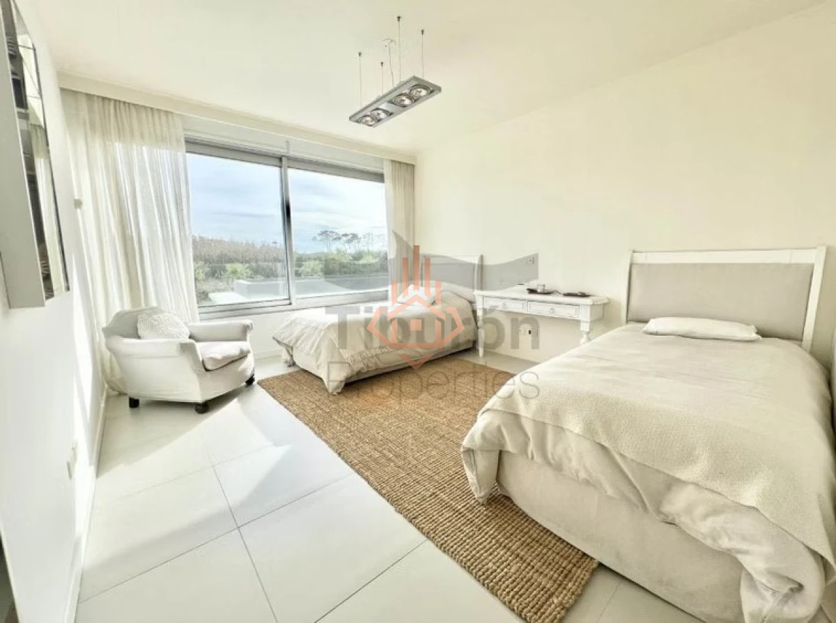 TIBURON PROPERTIES LOGO web - blanco.png TIBURON PROPERTIES LOGO web - blanco.png Tiburon Terrazas - SS 106