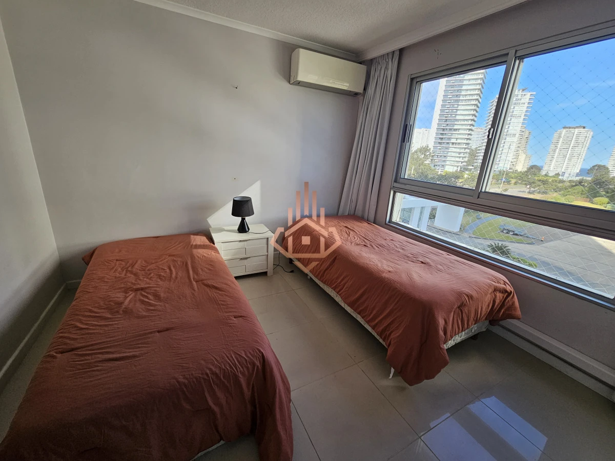 Departamento en Venta en Ocean Drive de 3 Dormitorios Mas Dependencia