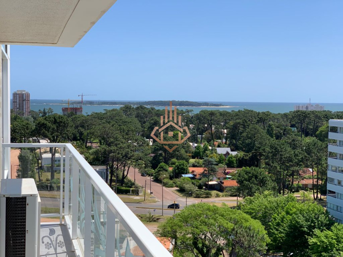 Alquiler en Punta del Este Edificio Yoo 1 Dormitorio y medio