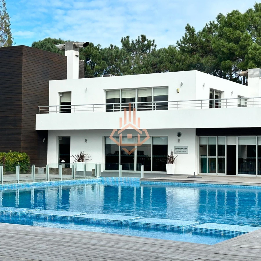 Departamento en Venta en Ocean Drive de 3 Dormitorios Mas Dependencia