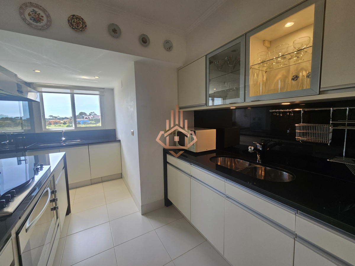 Se Vende Apartamento de 4 Dormitorios en Suite y Terraza Privada con Barbacoa Cerrada Balcon con Espectaculares Vistas