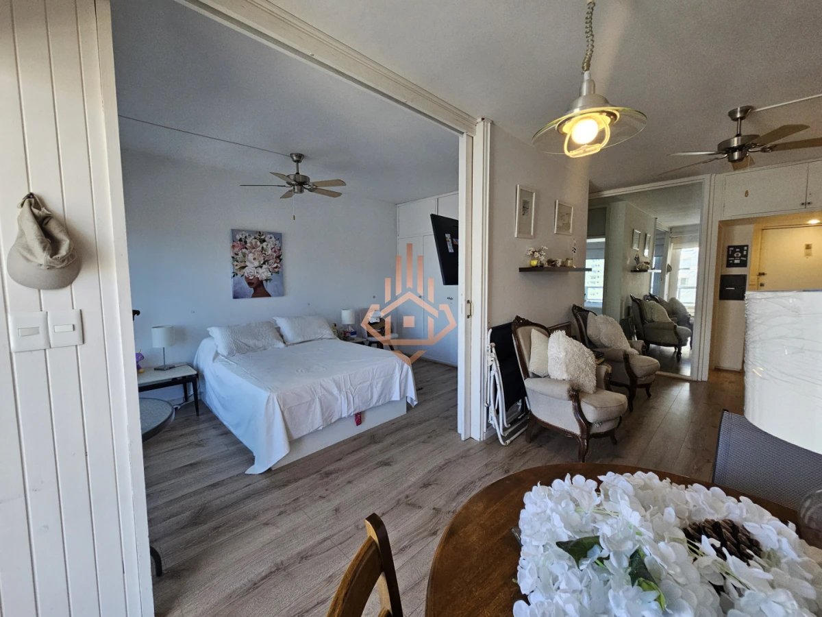 Se Vende Departamento de un Dormitorio con Vista al Mar Balcon en Peninsula