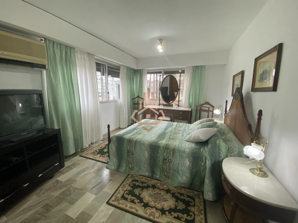 Venta Apartamento 3 dormitorios + dependencia, excelente orientaciÃ³n