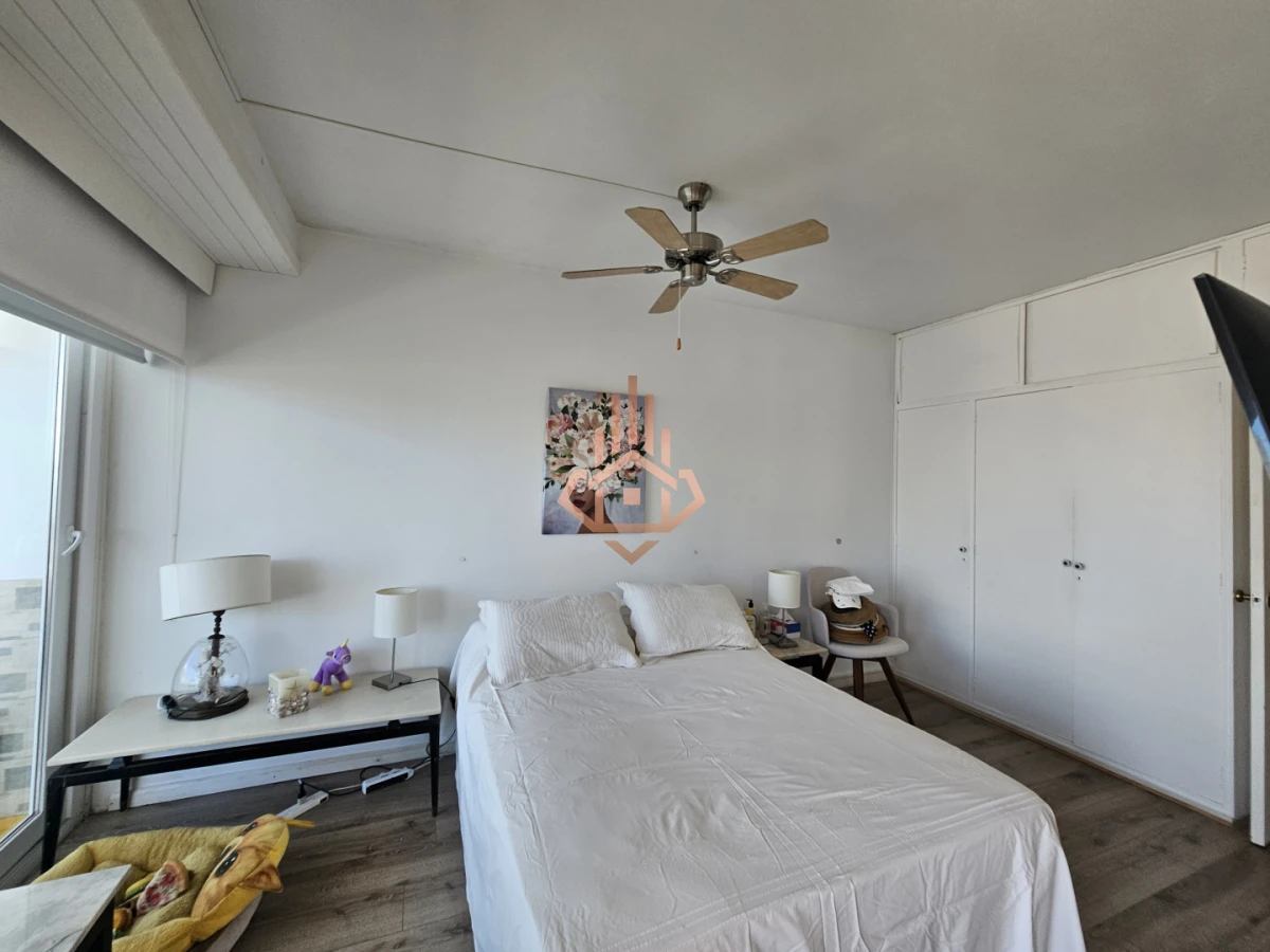 Se Vende Departamento de un Dormitorio con Vista al Mar Balcon en Peninsula