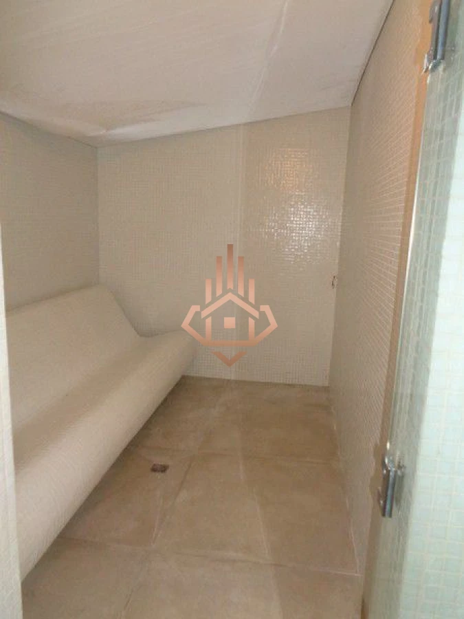 Venta Apartamento 3 dormitorios más dependencia sobre Roosevelt