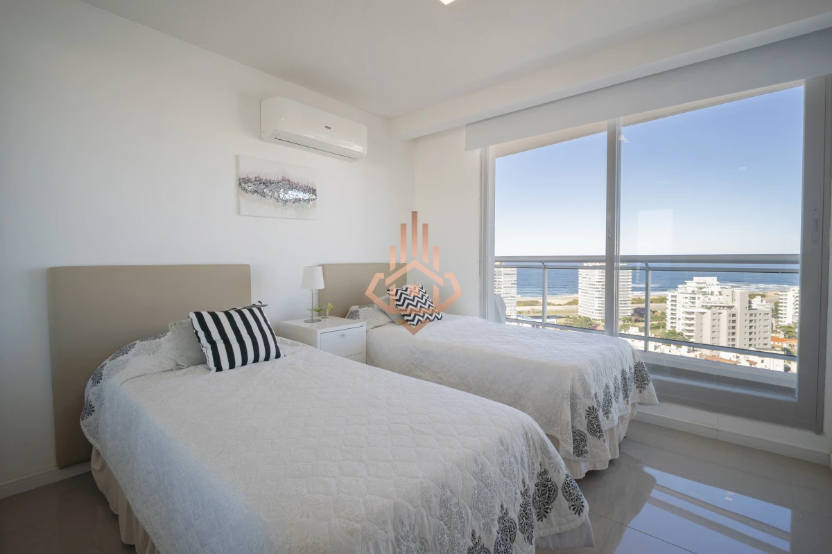 Venta Apartamento en torre ONE 2 esquinero con vista 180