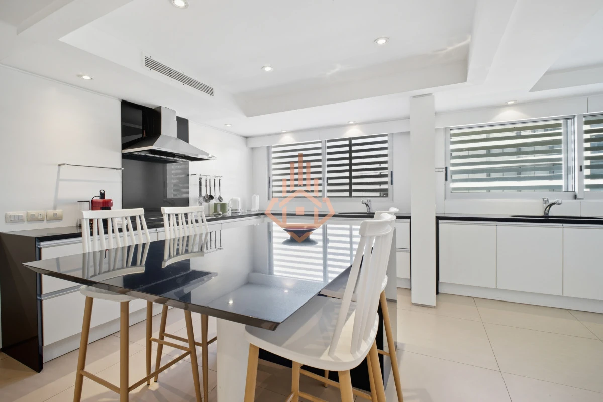 Espectacular Apartamento en Venta de 6 Dormitorios 6 Cocheras Increible Terraza con Piscina Privada