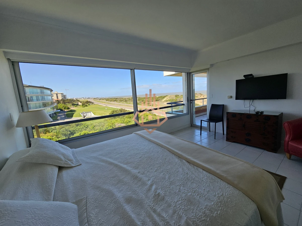 Penthouse en Alquiler Parada 32 de la Brava, 4 Dormitorios