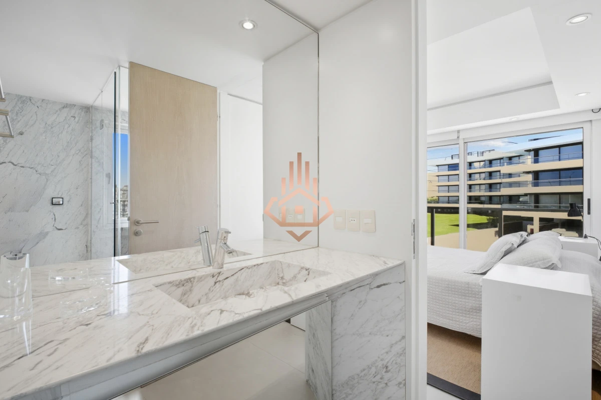 Espectacular Apartamento en Venta de 6 Dormitorios 6 Cocheras Increible Terraza con Piscina Privada