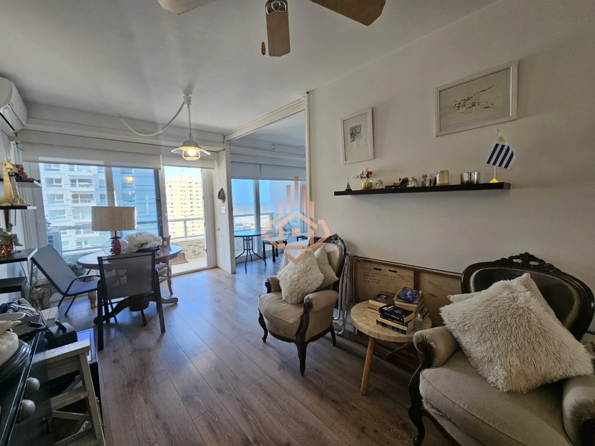 Se Vende Departamento de un Dormitorio con Vista al Mar Balcon en Peninsula