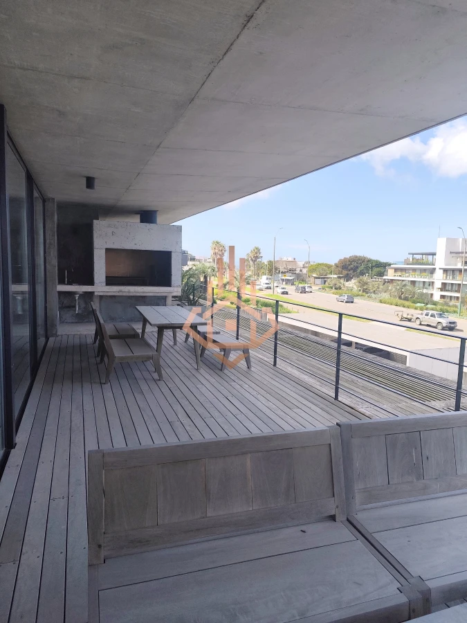 Hermoso Apartamento en Frente al Mar en Manantiales