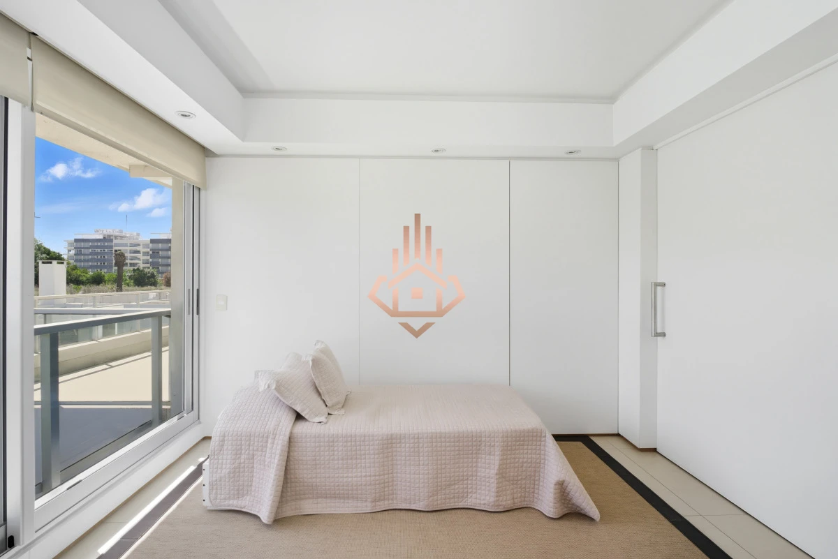 Espectacular Apartamento en Venta de 6 Dormitorios 6 Cocheras Increible Terraza con Piscina Privada