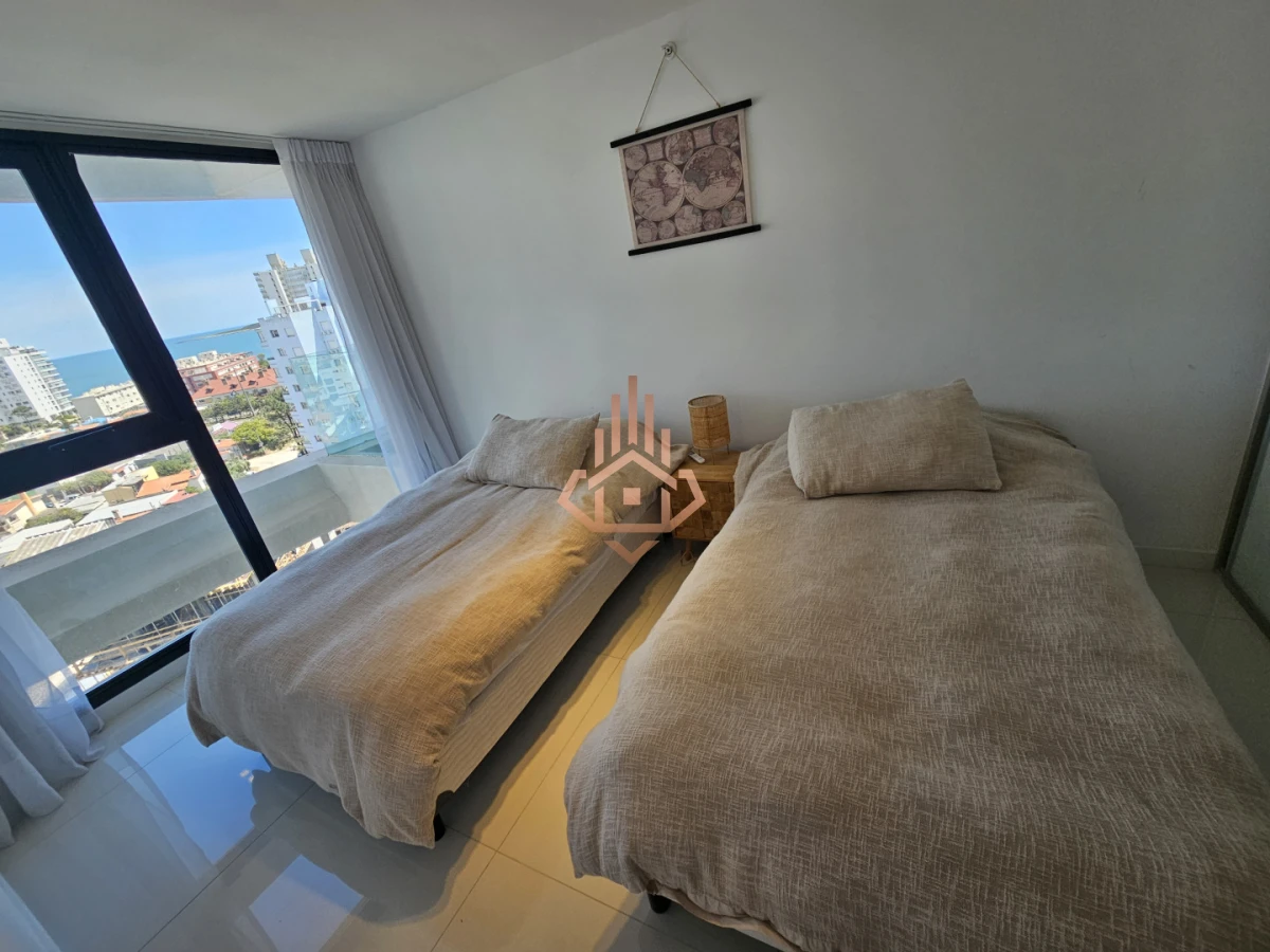 Se Vende Hermoso Departamento Piso 9 con 3 Dormitorios en Suite