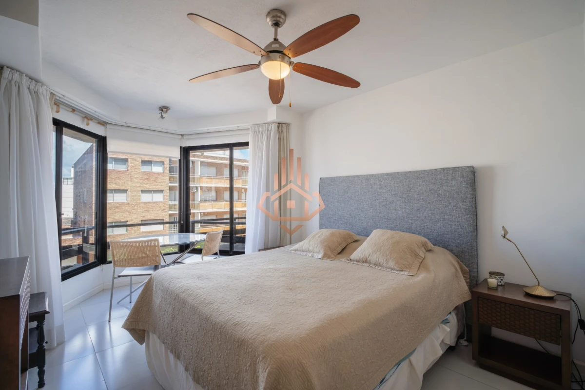 Apartamento en la Península - A pasos de Playa El Emir y Av. Gorlero