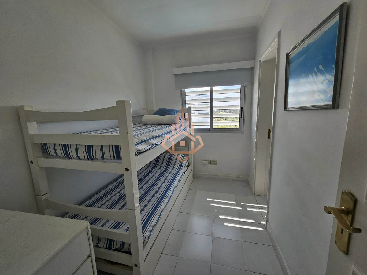 Penthouse en Alquiler Parada 32 de la Brava, 4 Dormitorios