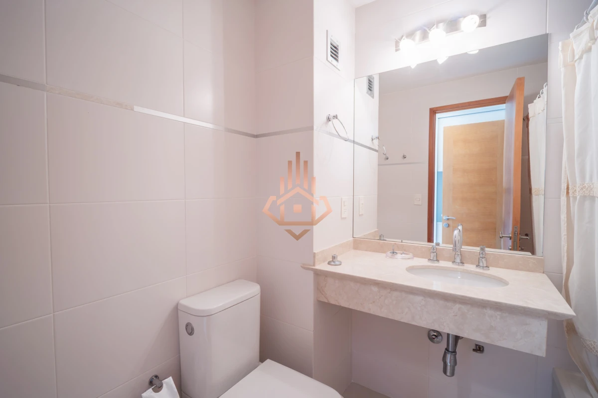 Comodo Apartamento de 3 suites