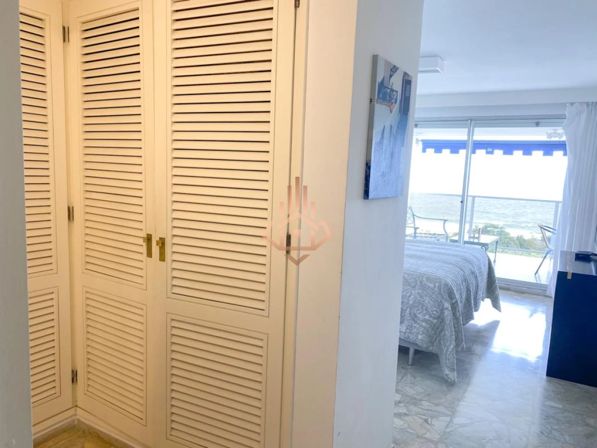 Apartamento 4 dormitorios Venta en Punta del Este.