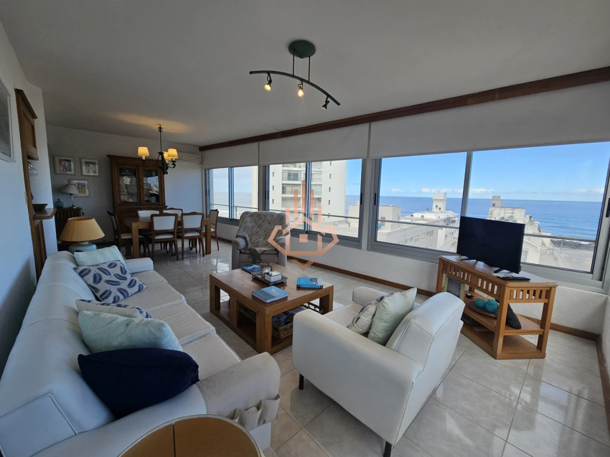 Apartamento en la Peninsula Vista al Mar