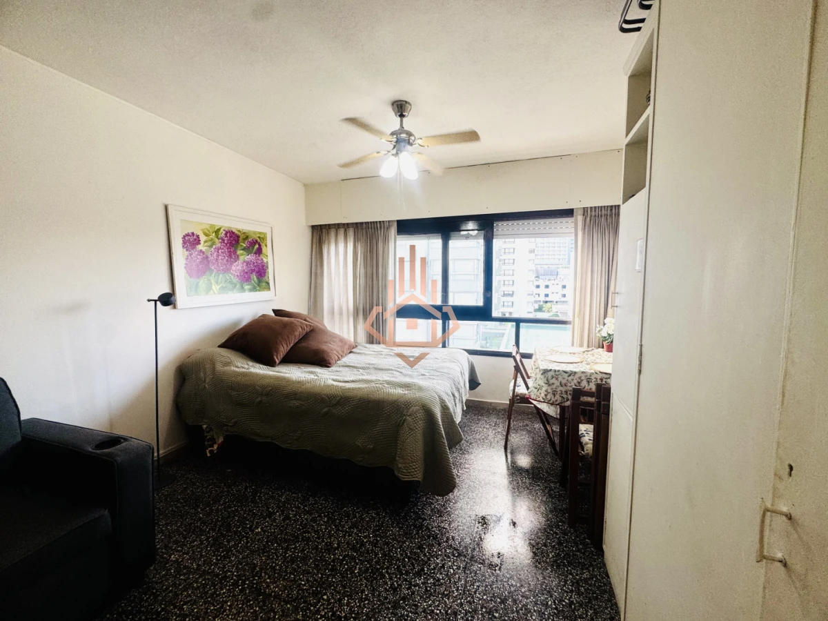 Alquiler anual Monoambiente.