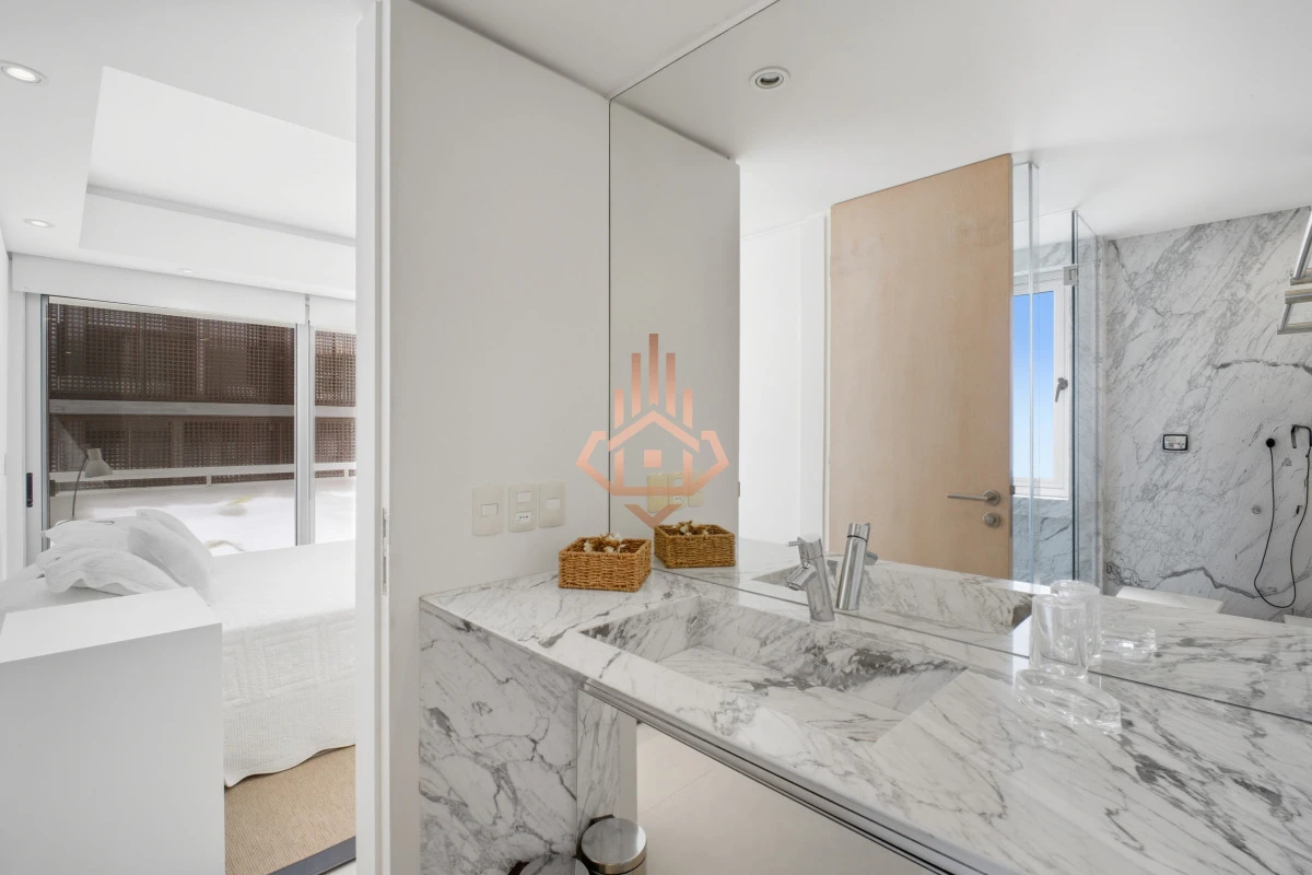 Espectacular Apartamento en Venta de 6 Dormitorios 6 Cocheras Increible Terraza con Piscina Privada